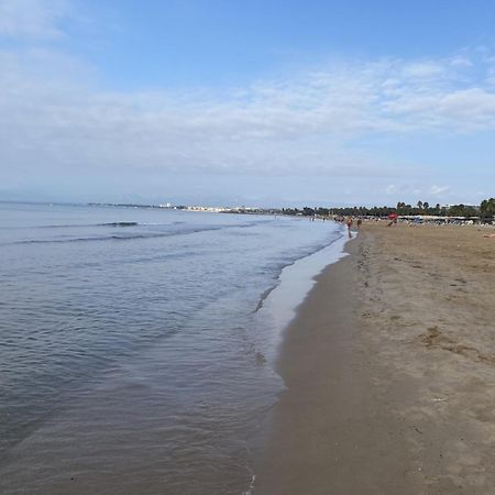 Apartamento Con Piscina En 1ª Linea De Playa En Salou Eksteriør bilde
