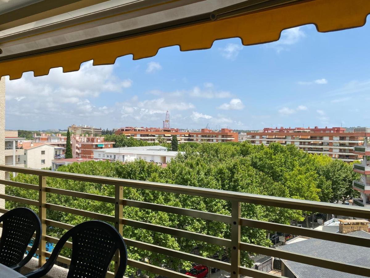 Apartamento Con Piscina En 1ª Linea De Playa En Salou Eksteriør bilde